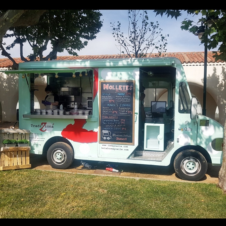 ¿Cómo decidiste abrir un foodtruck y qué ideas te gustaría transmitir a través de tu negocio?